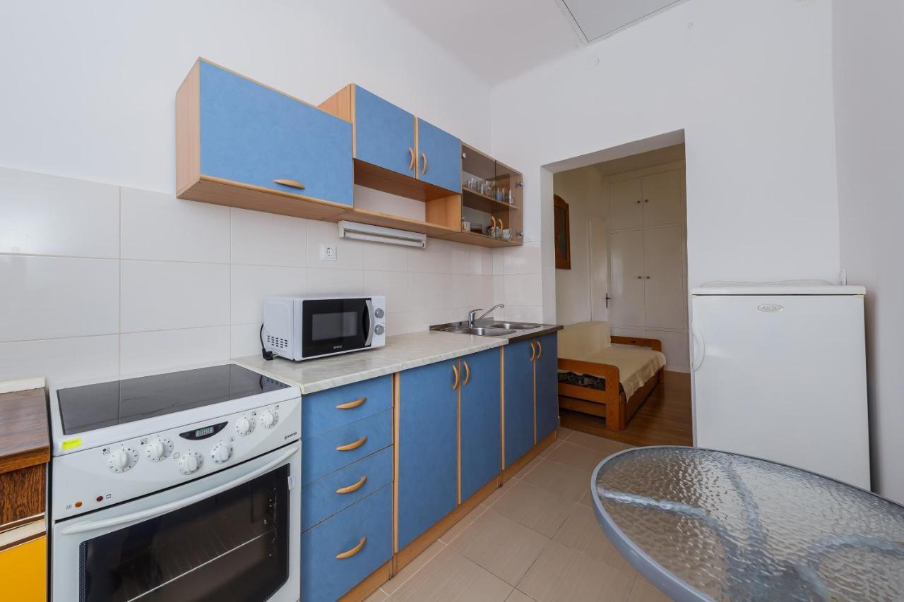 Apartments By The Sea Kastel Stari, Kastela - 14577 외부 사진